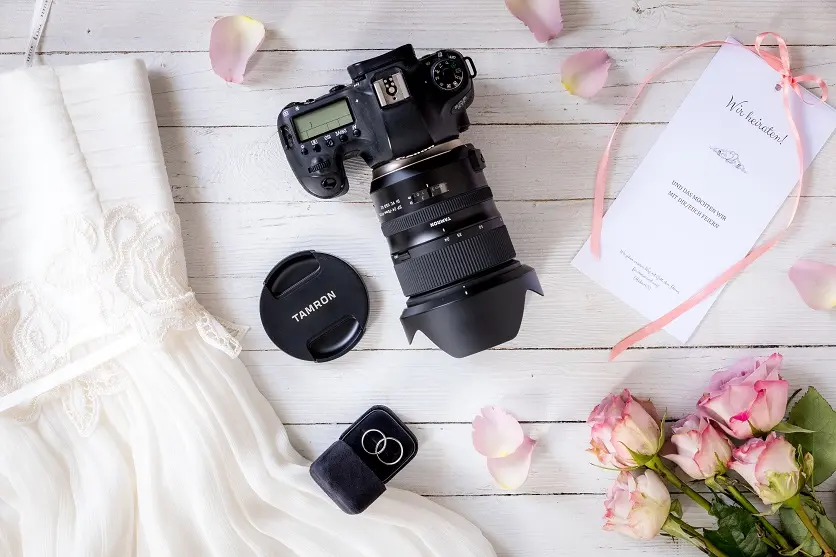 DSLR camera illustration