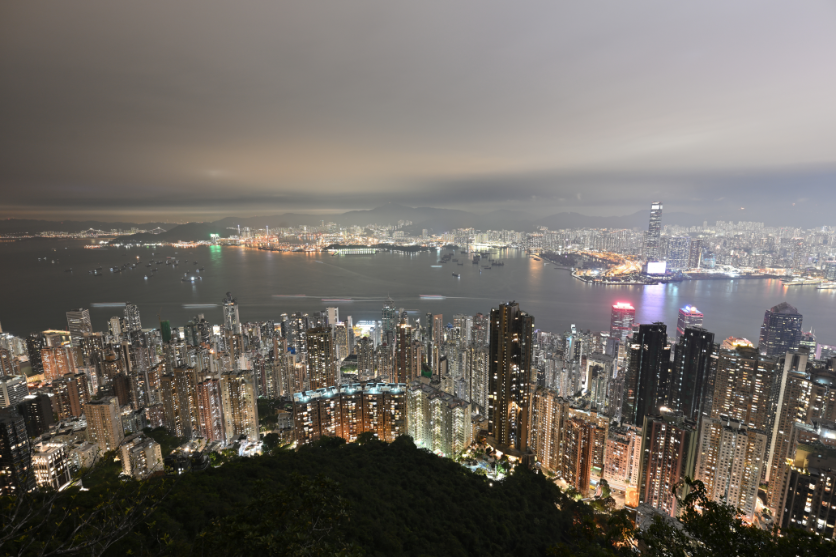 Ultra wide-angle lens sample