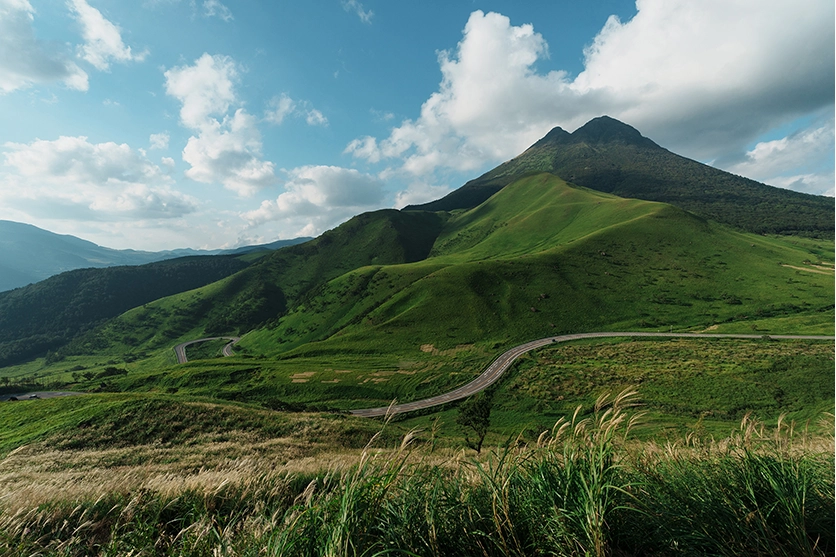 Deep depth of field landscape with TAMRON A068