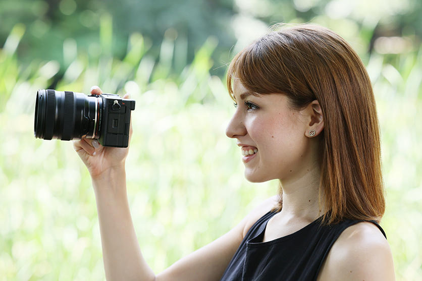 Compact and lightweight lens for gimbal